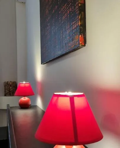 Apartament Alt *